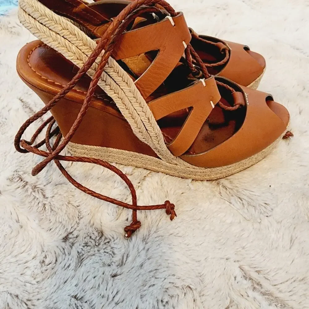 RALPH LAUREN COLLECTION TIE UP BROWN PLATFORM SIZE 6B